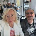 Željko Bebek s 34 godine mlađom suprugom otišao tramvajem na večerašnji koncert (FOTO)