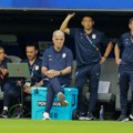 Neće da glumi manekena na Mundijalu! Čuveni trener spustio glavu pred kamerama i izazvao haos – FIFA besna!