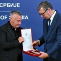 Vučić posthumno odlikovao pripadnika VS koji je poginuo u mirovnoj misiji u Libanu: Bio je na časnom zadatku, obavljao ga je…