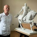 Evo kako će izgledati spomenik kralju Milanu I Obrenoviću u Leskovcu FOTO