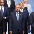 Sunak i Erdogan saglasni o važnosti sporazuma o izvozu žita Crnim morem