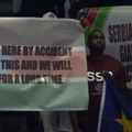 Urnebesan transparent Južnog Sudana sa zastavom Srbije Navijači iz Afrike zapretili "Orlovima" i najavili senzaciju na…