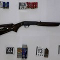 Negotinac uhapšen sa lažnim tablicama i dokumentima: Našli mu i 2 pištolja, pušku i municiju