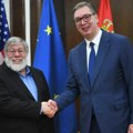 Ko je stiv Voznijak? Kompjuterski genije kaže da je Srbin koji živi u Americi, a Vučić mu lično uručuje državljanstvo