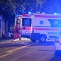 Teška saobraćajna nesreća na Novom Beogradu: Automobil se zakucao u farbaru, ima povređenih