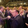 Počeo predizborni skup SNS u Novom Pazaru, obratiće se Vučić