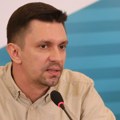 Novinar koji je dobio Vladu na sudu: Ko je Bojan Cvejić, dobitnik nagrade za medijsku pismenost?