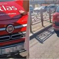 Pogledajte kako službeno vozilo bolnice „Atlas“ probija blokadu u Beogradu: Oglasilo se i rukovodstvo VIDEO