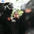 Opkoljena žandarmerijom: Bojana Vunturišević na blokadi Zelenog venca