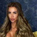 "Šta je uradila od sebe?" Naša starleta operisala nos osam puta, pokazala lice i ostavila sve u neverici: "Ovo nije ista…
