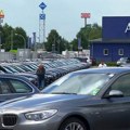 "Nikada ne plaćaj oglašenu cenu, a na ovo nikako ne pristaj: Devojka kupuje polovni auto, pa dobila hit savet