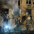 Најмање једна особа погинула и 11 рањених у руском нападу дроном на Кијев