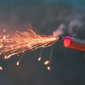 Praznici bez petardi! Astronomske kazne u BiH - Više od 70.000 RSD za roditelje čija deca koriste pirotehniku