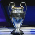 PSŽ i Arsenal u borbi za "ušati pehar" u novom terminu