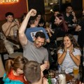 Pab kvizovi pune lokale i spajaju ljude: Pitanje po pitanje do dobrog provoda
