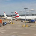 Zbog tehničkog problema kontrole leta u Britaniji otkazano skoro 300 letova
