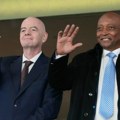 Infantino nudi novac da ublaži nezadovoljstvo prema sebi