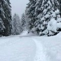 Pola metra snega u ivanjičkom kraju – smetovi na Prekom brdu