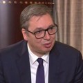 Kako mislite da ne čujete građane i ne razgovarate sa njima: Vučić o kritikama zbog poziva iz telefonskih centara