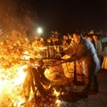 Ovako Srbija slavi Badnje veče: Badnjaci, vatromet i narod okupljen oko vatre: Veličanstveni prizori stižu iz cele zemlje…