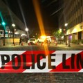 Tragedija u Detroitu: Dvoje dece poginulo kada je žena autom udarila u zgradu jahting kluba