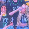 Čuvena sportistkinja se pojavila na NBA utakmici, a ono što je uradila sa pivom je bacilo publiku u trans