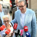 Vučić: Jedan broj lekova će od subote biti značajno jeftiniji, nadam se povećanju plata i penzija pre 1. decembra