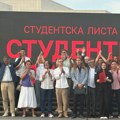 Studentska lista krenula u kampanju iz Novog Sada: Predstavljeni kandidati uz povike 'pobeda, pobeda'