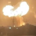 Crni dim kulja Na sve strane: Eksplozija u hemijskoj fabrici, evakuisano preko 300 domaćinstava (video)