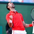 Novak "beži" rivalima i kad gubi