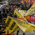 Haos u Turskoj za prvi maj: Više od dvesta ljudi uhapšeno na protestima u Istanbulu, povređeno 28 policajaca (video)