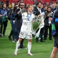 Modrićevih 26 trofeja sa Realom i novi ugovor na godinu dana