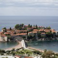 "Sveti Stefan da proradi ili raskidamo ugovor"