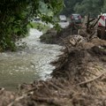 Zatvoren prekogranični most u Slovačkoj zbog porasta nivoa vode u reci