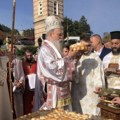 "Ovaj grad okupiran i da građani nemaju slobodu": Mitropolit Teodosije služio liturgiju povodom slave Kosovske Mitrovice