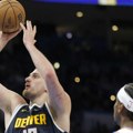 Jokić predvodio Denver do ubedljive pobede nad Oklahomom (video)