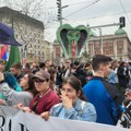 Beograd preplavljen ljudima, na ulicama više stotina hiljada onih koji protestvuju