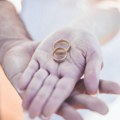 Највише развода у војводини Предњаче Суботица, Бечеј и Сента! Рекордан број неудатих и неожењених у Новом Саду и београдским…