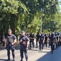 „Kada je fantomka postala obavezni deo uniforme srpske policije?“: Šabić o policajcima koji nose maske tokom blokada