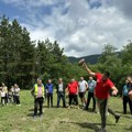 Rekord bacanja kamena s ramena - 12 kilograma za 12 metara, obeležio je Miholjske susrete sela