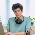 Kupujete prvi računar detetu? Evo na šta da obratite pažnju