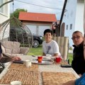 Aca Kos upoznao Čedu sa roditeljima, odveo ga u porodični dom: "Ti činiš moj život mnogo boljim"