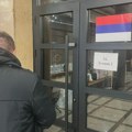 Studenti u blokadi: Ako se nađete ispred biračkog mesta u vreme zatvaranja ne dajte da vas oteraju
