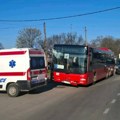 Autobus udario u stajalište na Trošarini