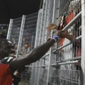 Bajka o Raju Valjekanu koja prkosi modernom fudbalu - ruiniran stadion, raspali toaleti: Duh prošlih vremena koji proganja…