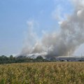 Veliki požar kod Sremske Mitrovice! Ogroman dim iznad grada, širi se jak miris paljevine