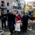 Ruska raketa pogodila stambenu zgradu u Ukrajini, najmanje 22 osobe poginule