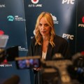 "Ulaze u sobu, gori zavesa, a ja sa cigaretom u ruci": Duška o dešanjima iza kulisa Pesme Evrovizije