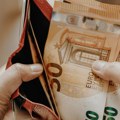 Objavljena prosečna plata u Crnoj Gori: U ovim gradovima su zarade najveće