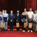 U Adi uručene nagrade i zahvalnice Priznanja onima koji su doprineli napretku svoje zajednice